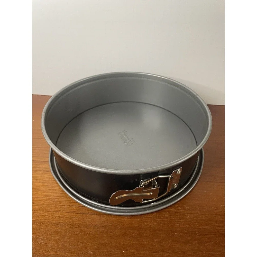 Káiser Spring Form Cake Pan Germany 9”, 24 cm Quality!